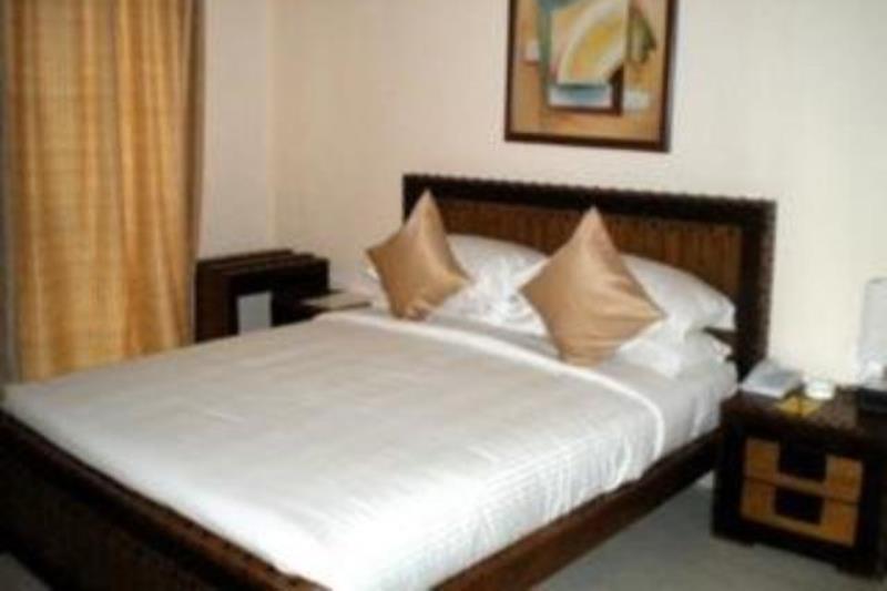 Hotel The Elite Suites 푸네 객실 사진