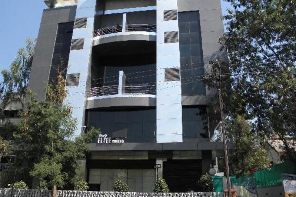 Hotel The Elite Suites 푸네 객실 사진